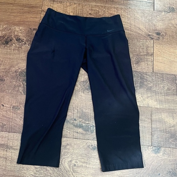 Nike Womens cropped recycled polyester spandex gray black leggings Small - Picture 7 of 11